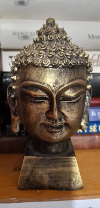 Figura Buda Decorativa Dorada