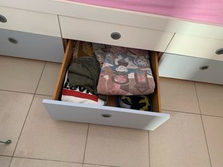 Cama infantil/juvenil con cajones