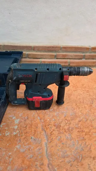 Martillo Bosch GBH 24 VF 24V a batería