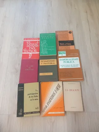 Libros varios teología cada libro 1 €. Ver fotos.