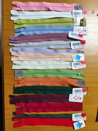 Lote Botones Variados y cremalleras