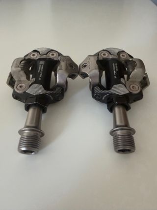 Pedales Shimano XT M8100