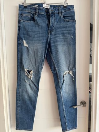 Vaqueros Pull&Bear desgastados azules