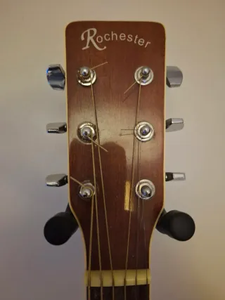 Guitarra semi-acústica Rochester