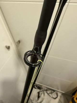 Caña Abu Garcia Black Ops con carrete Black Max