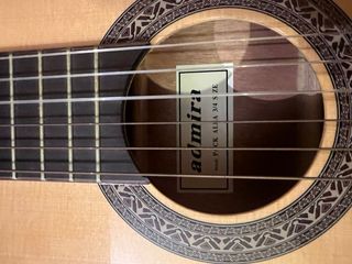 Guitarra Clásica 3/4 marca admira modelo alba