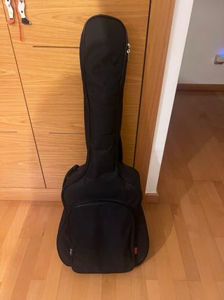 Guitarra Clásica 3/4 marca admira modelo alba