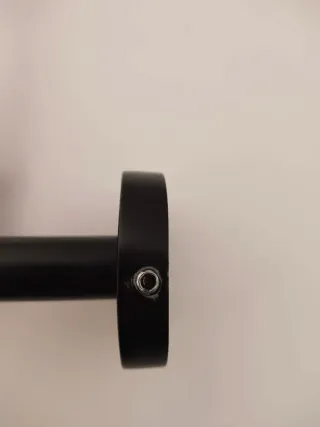 Portarrollos de pared negro