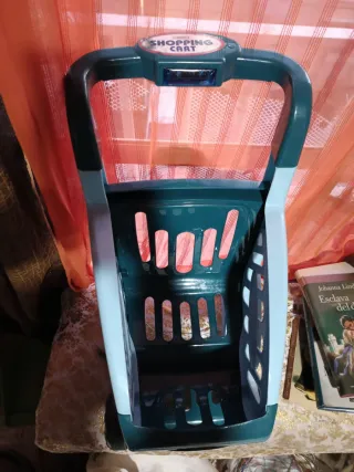 Carrito de la compra de juguete