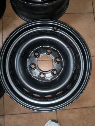 Llanta Mercedes Sprinter 6 Agujeros