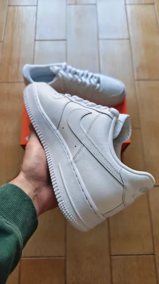 Nike Air Force 1 '07 - Triple White