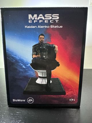 Mass effect Kaiden Alenko Statue