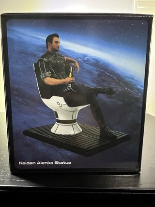 Mass effect Kaiden Alenko Statue