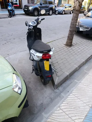 Vende yamaha Neo con motor roto 4 tiempo