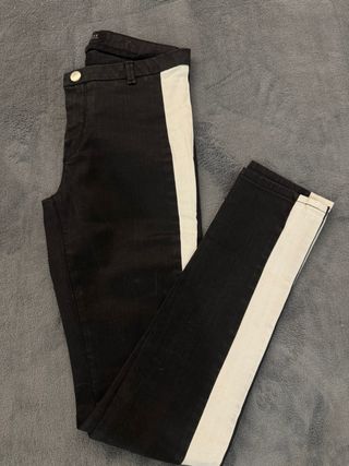 Pantalón Guess Talla 25 Raya Blanca