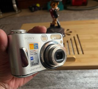 Sony Cyber-Shot Cámara Digital Retro Y2K
