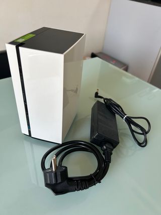 QNAP TS-228 NAS 2 bahías - perfecto estado