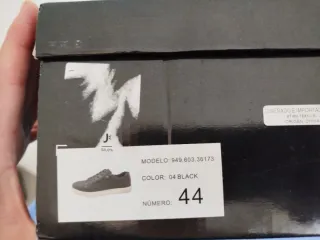 Zapatillas de Piel Negras