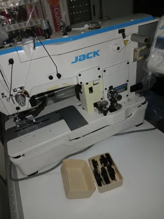 Máquina industrial ojales poco uso