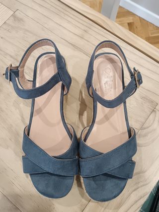 Sandalias cuña azul yute