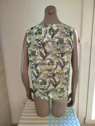 Camiseta tropical marca vestimenta talla s