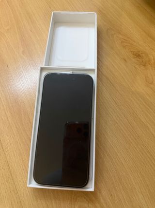 iPhone 15 128GB
