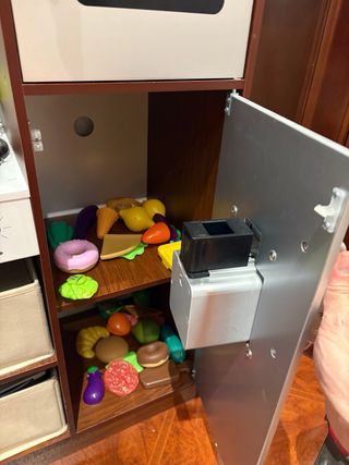 Cocina de juguete de madera