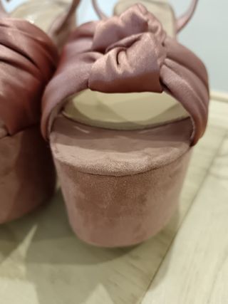 Sandalias rosas de plataforma