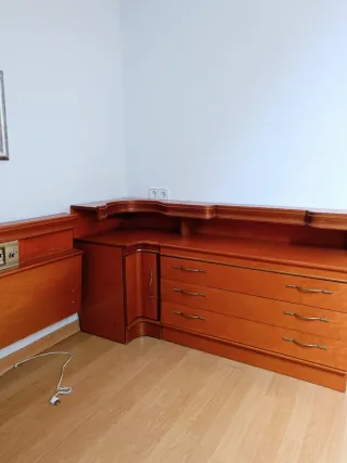 Cabecero, esquinero y cajonera