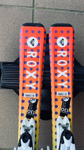 Esquís Dynastar y Roxy 130 niño/a