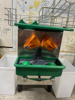 Exprimidor de zumo marca ZUMMO Hostelería