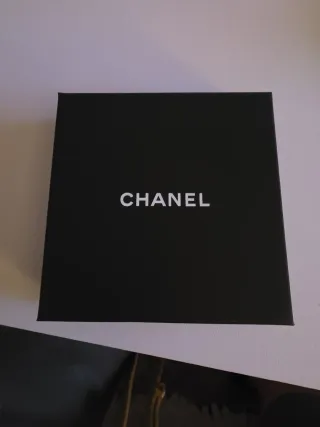 Pendientes Chanel perla negra y dorada