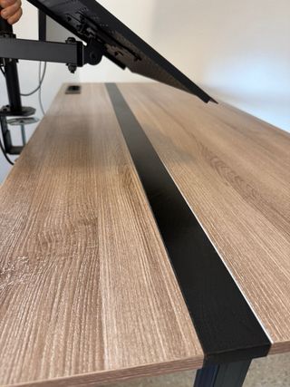 Escritorio Elevable Madera y Metal