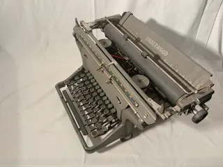 Máquina de Escribir Underwood Antigua
