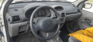 Renault Clio automático
