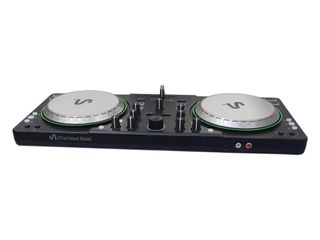 MESA DE MEZCLA  THE NEXT BEAT + CABLE