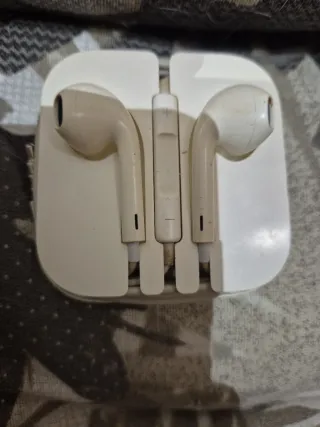 Cuffiette auricolari Apple bianche