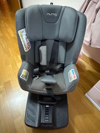 Silla de coche Nuna giratoria