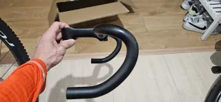 Manillar de carbono para bicicleta