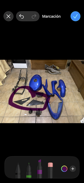 Carenado bajo asiento azul