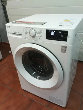 Lavadora LG 8kg Inverter 1400rpm seminueva