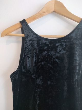 Vestido skater terciopelo negro H&M Divided