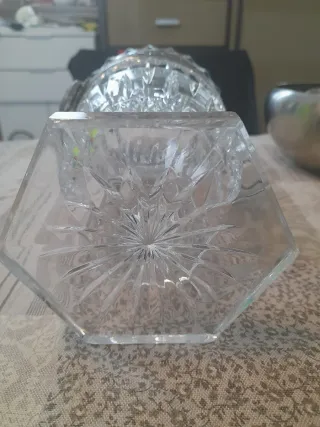 Vaso in cristallo lavorato a mano