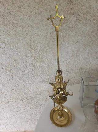 Lámpara de aceite antigua