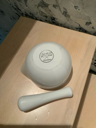 Mortaio e pestello Siaki in ceramica