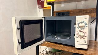 Horno Microondas Sanyo Compacto 800W