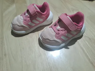 Zapatillas Adidas niña Talla 20