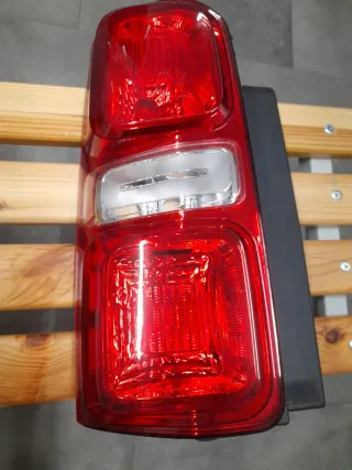 Piloto Trasero Izquierdo Citroen Jumpy