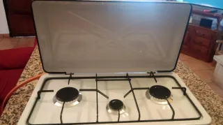 Cocina de gas 3 fuegos sin estrenar