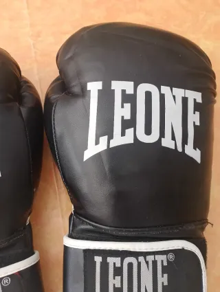 Guantes de boxeo Leone negros